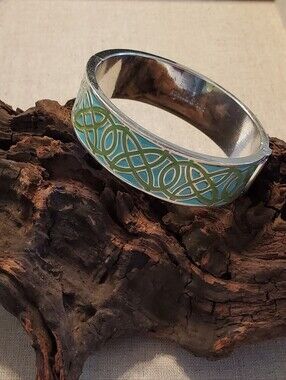 Retired Stella & Dot Eleanor Aqua Green Enamel Celtic Knot Bangle Bracelet